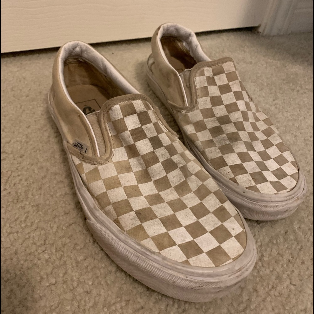 checkered white/gray vans